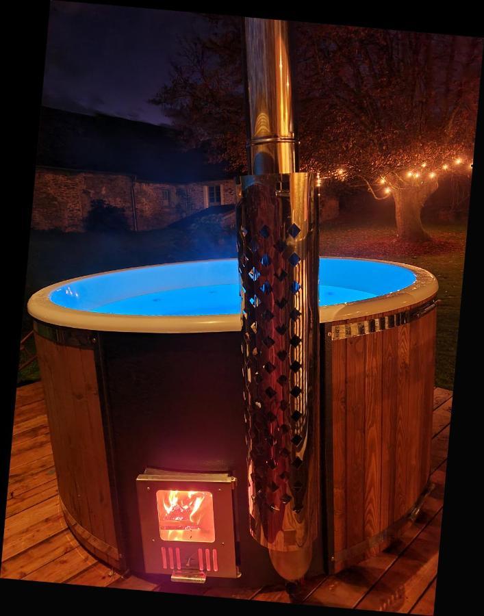 La Rhue Gites - Jacuzzi Jumilhac-le-Grand Zewnętrze zdjęcie