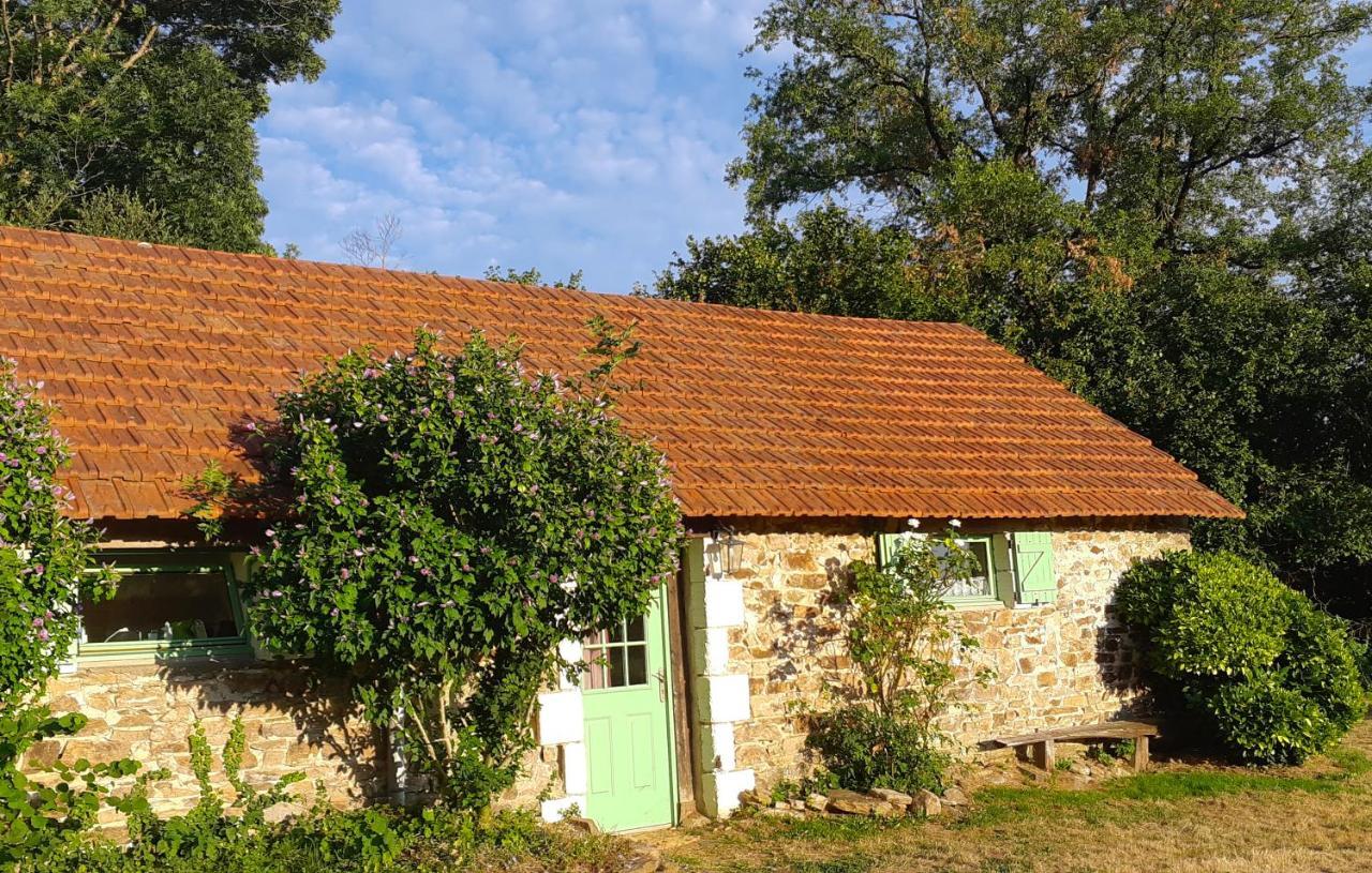 La Rhue Gites - Jacuzzi Jumilhac-le-Grand Zewnętrze zdjęcie
